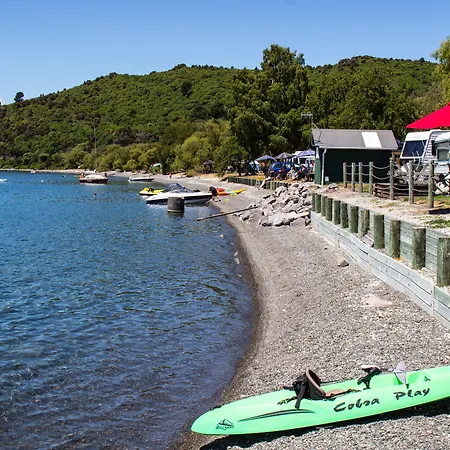 Motutere Bay Top 10 Holiday Park-3
