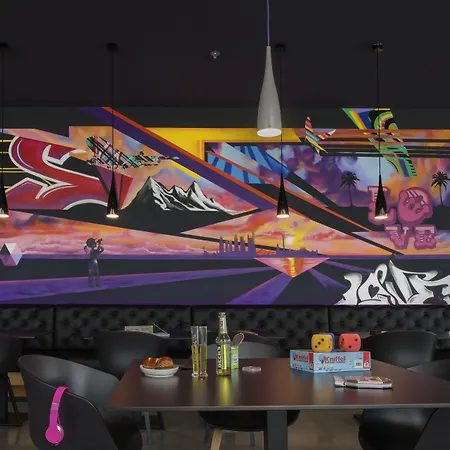 Moxy Frankfurt Airport-3