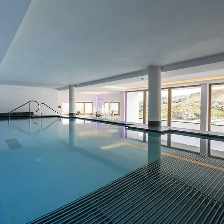 Passo Sella Dolomiti Mountain Resort-3