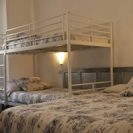 Hostal Casa Chueca-3