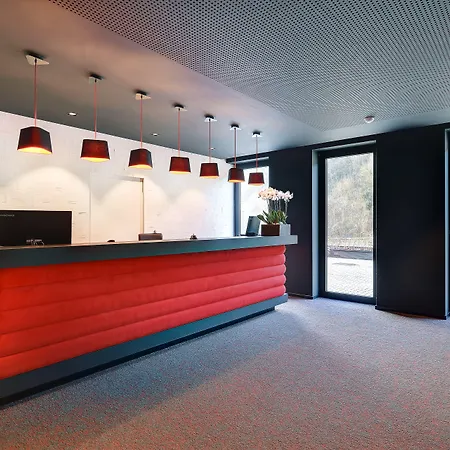 R Hotel Experiences-2