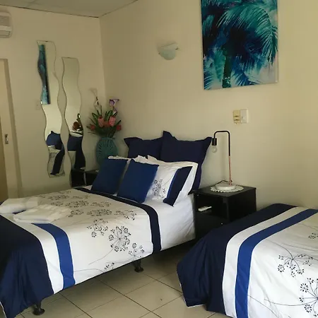 Black Marlin Motel-3