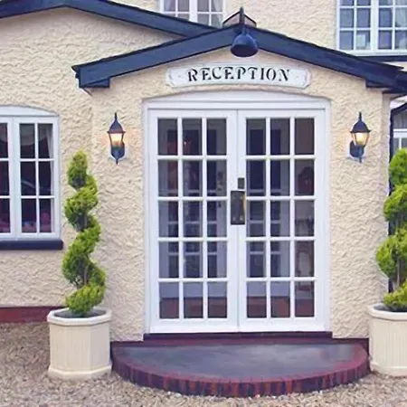 Brandon Lodge-2