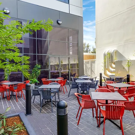 Travelodge Hotel Sydney Airport-2