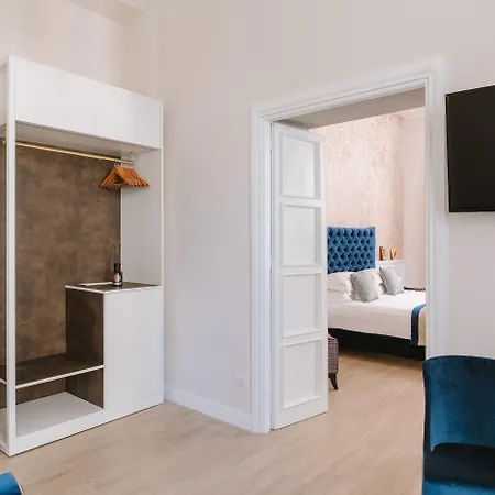 Rhea Silvia Luxury Navona-2