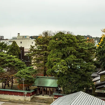 Uan Kanazawa-3