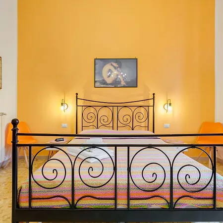 2 Passi Al Colosseo B&B-3