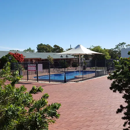 Gateway Motor Inn-3