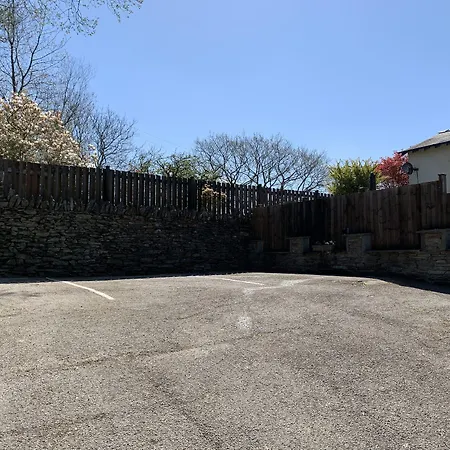Ivythwaite Lodge Guest House-2