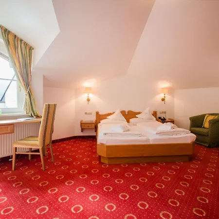 Hotel AlpenSchlössl-2