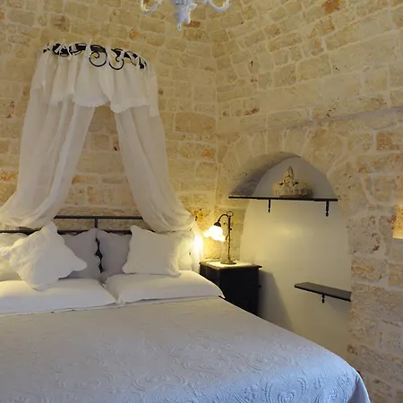 Romantic Trulli-2