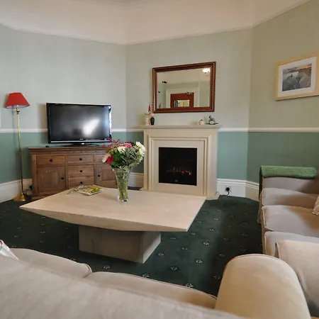 Westbury Lodge-3