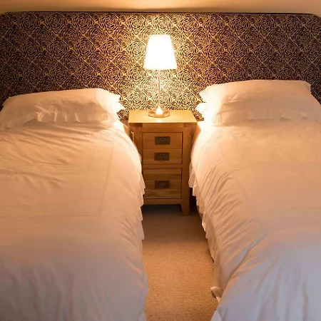 Bishopcleugh Guest House-3