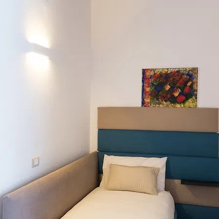 Savoy Riviera-3