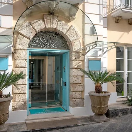 Piccolo Grand Hotel-3
