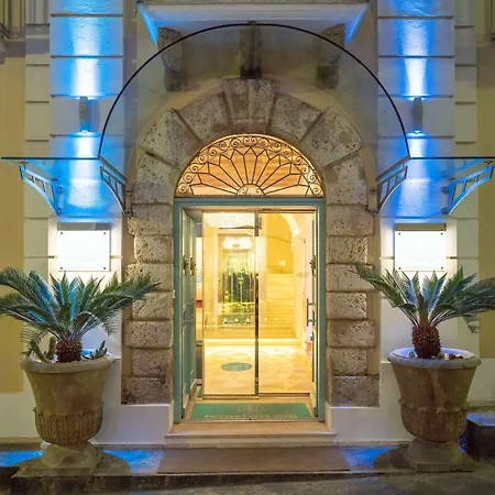 Piccolo Grand Hotel-2