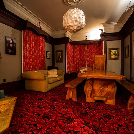 Shady Rest Bed & Breakfast-3