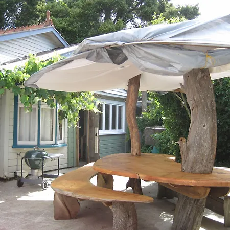 Shady Rest Bed & Breakfast-2