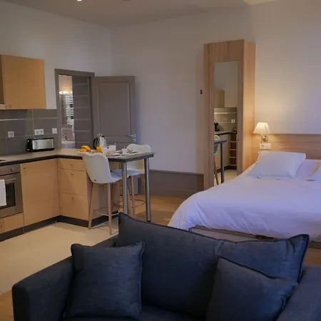 Residence De Tourisme Central Parc Tours-3