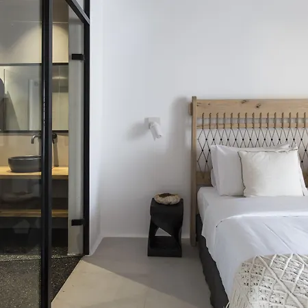Adorno Beach Hotel And Suites-2