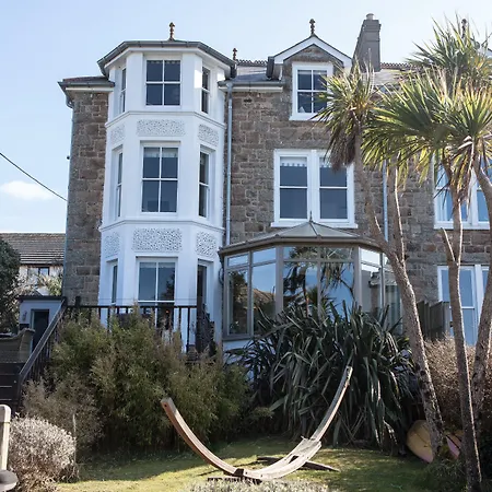 Headland House Luxury B&B-2