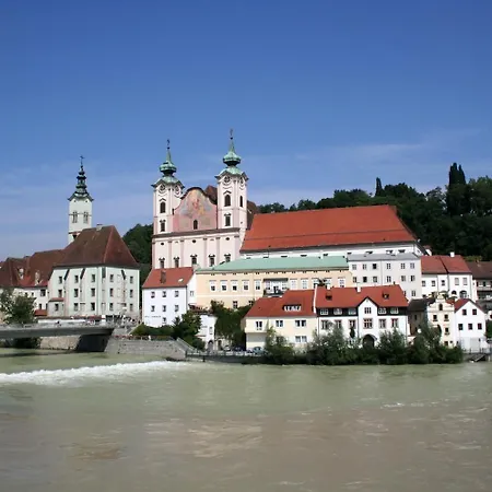 Vitus Steyr Hotel & Spa Suites-3