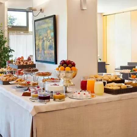 Starhotels Cristallo Palace-2