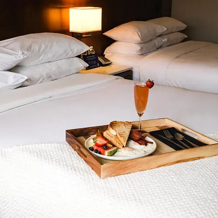 Delta Hotels By Marriott Calgary South-3