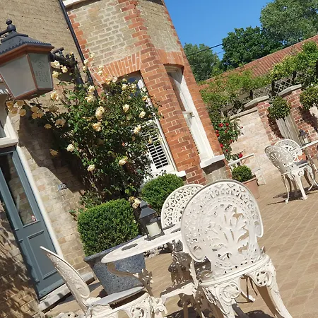Belle Vue Guest House-2