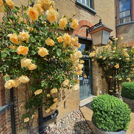 Belle Vue Guest House-3