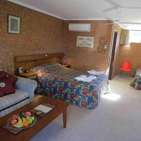 Colonial Motor Inn Pambula-3