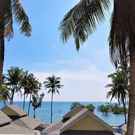 Villa Cha-Cha Krabi Beachfront Resort-3