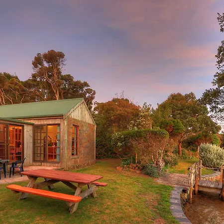 Stanley Lakeside Spa Cabins-3