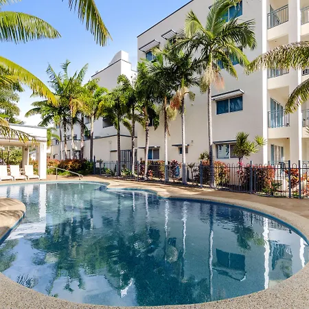 Madison Ocean Breeze Apartments-2