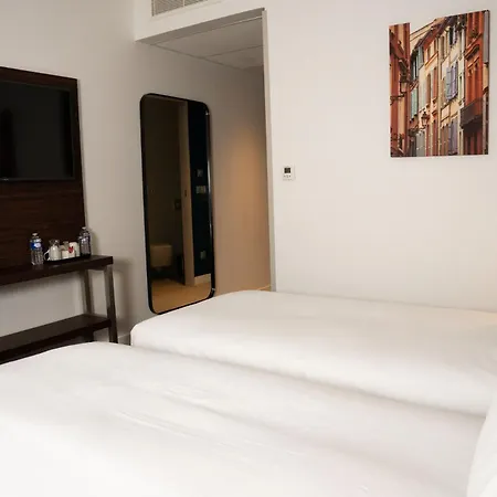OSKO Hôtel Toulouse Aéroport-3