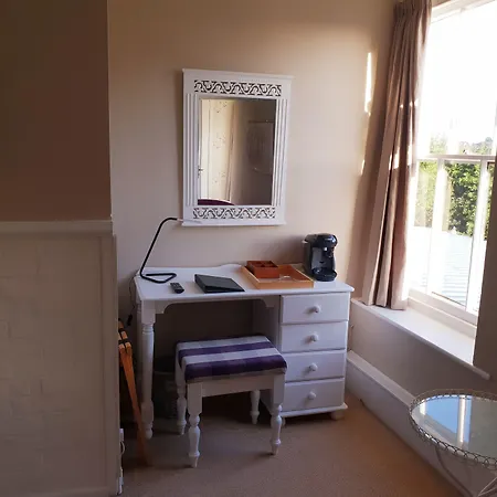 Orles Barn Guest House-3