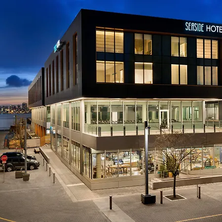 Seaside Hotel North Vancouver-2