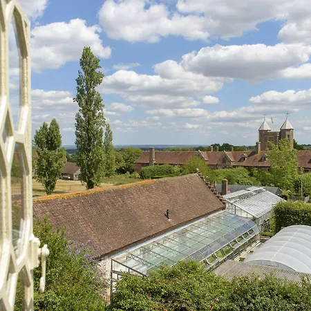 Sissinghurst Castle Farmhouse-3