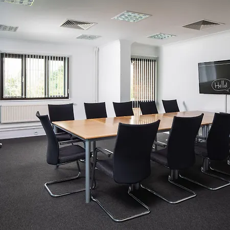 Warwick Conferences - Radcliffe-2