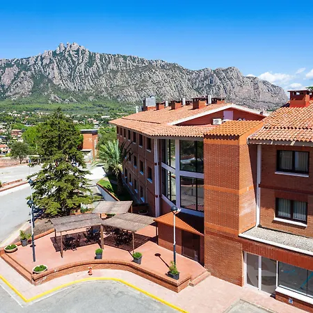 Checkin Montserrat-3