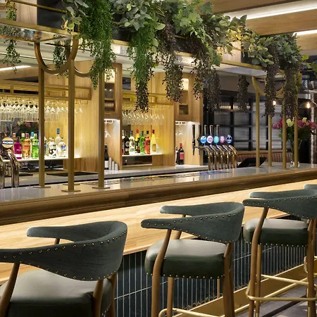 Leonardo Hotel Chester-3