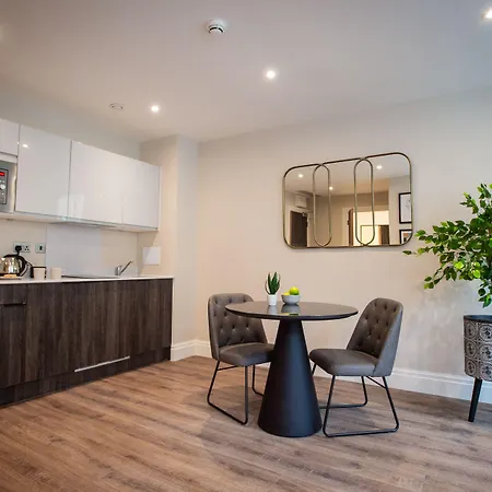 The Gresham Aparthotel-3