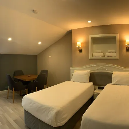 White Golden Suite Hotel-2