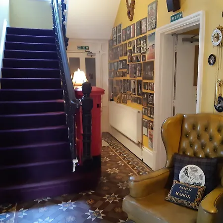 Holywell House-2