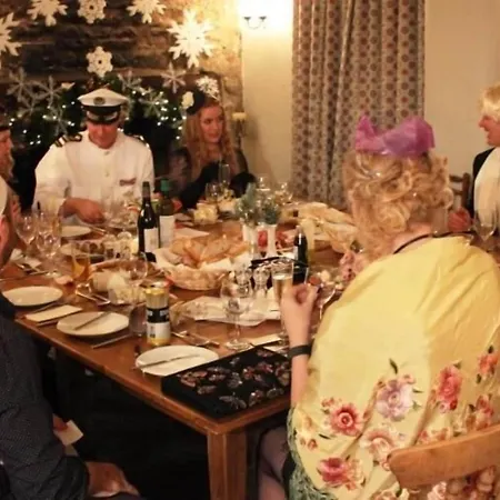 The Cross At Croscombe-3