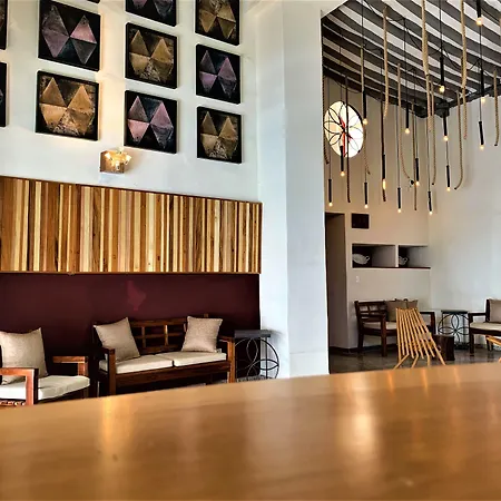 Hotel Urban-2