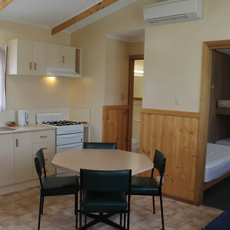 Millicent Hillview Caravan Park-3