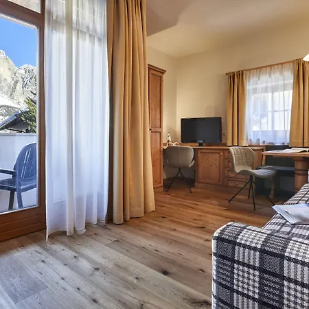 Hotel Marmolada-3
