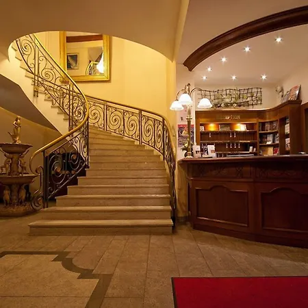 Hotel Drei Schwanen - Ristorante Due Fratelli-3