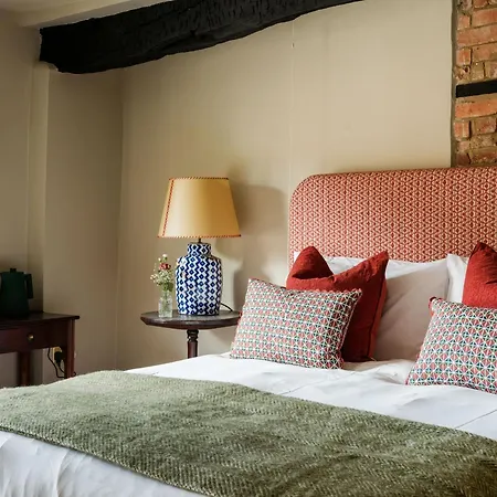 Fleur De Lys Inn, Cranborne-3